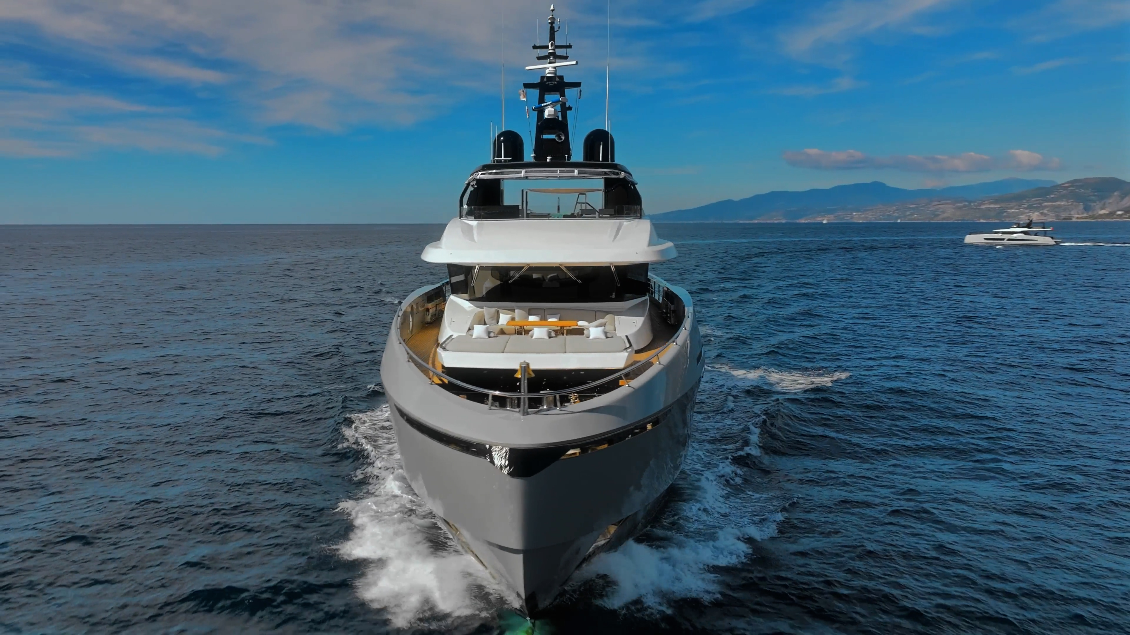 Ocean Angel – vista frontale in navigazione