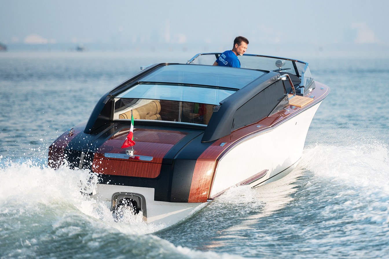 GV30 Thunder di Cantieri Vizianello in navigazione