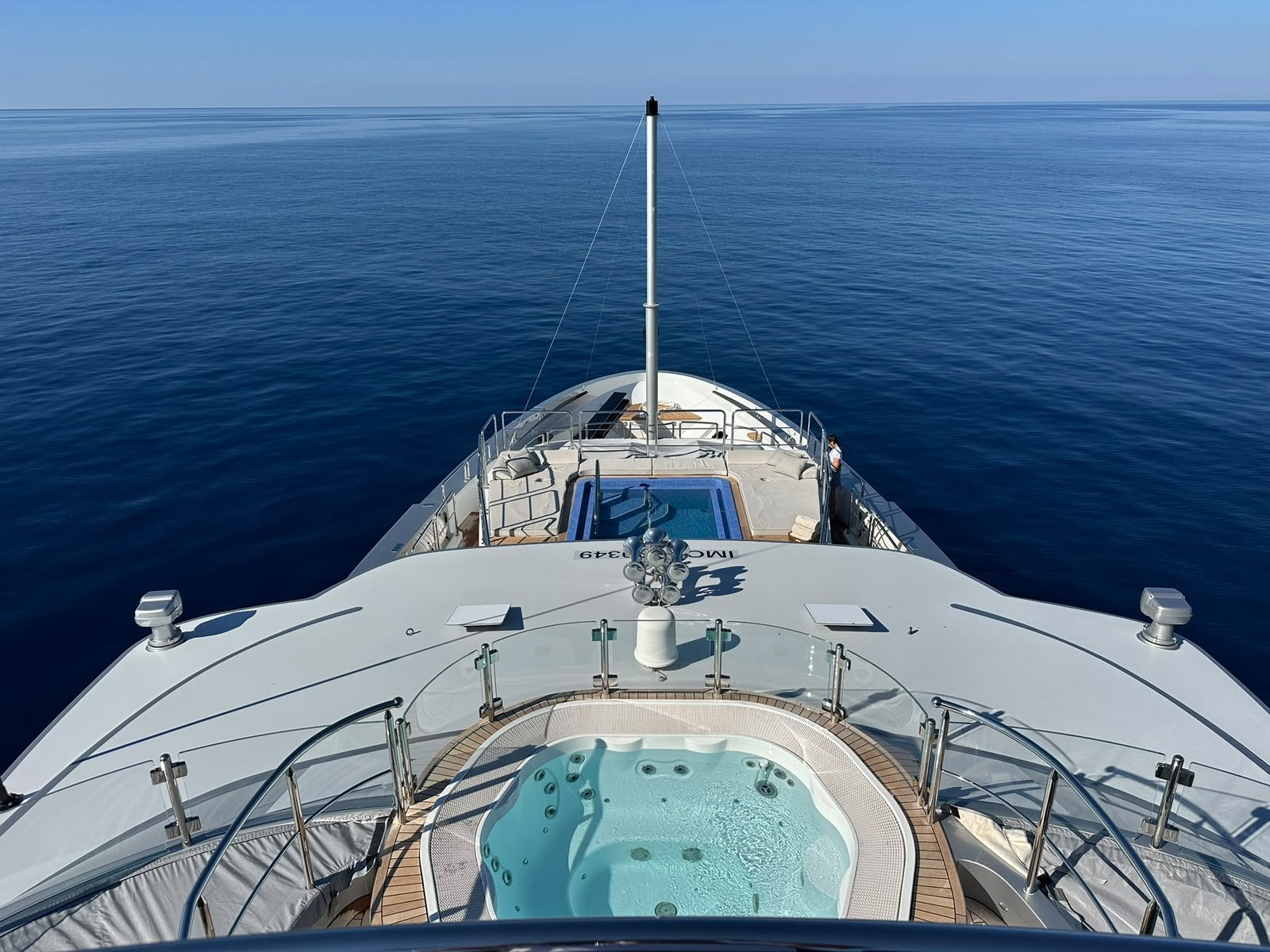 M/Y Just Cause – dettaglio dei ponti